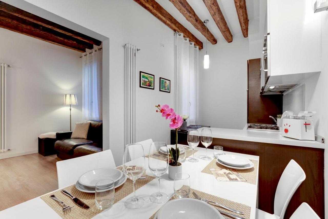 Botteri Palace Apartments By Wonderful Italy Venice Ngoại thất bức ảnh